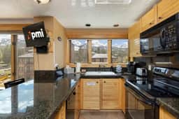 Ski-In/Ski-Out Condo: Prime Main St. Location, Views