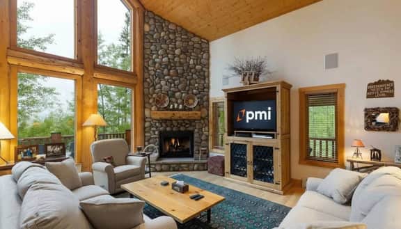 Peak 7 Cabin w/ Ten Mile Range Views, Fireplace