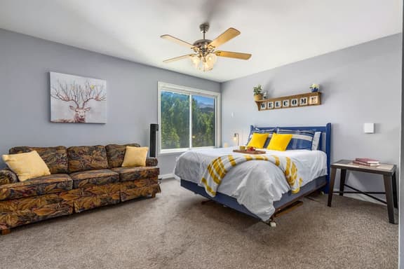 Mountain Condo w/ City View & Free Parking